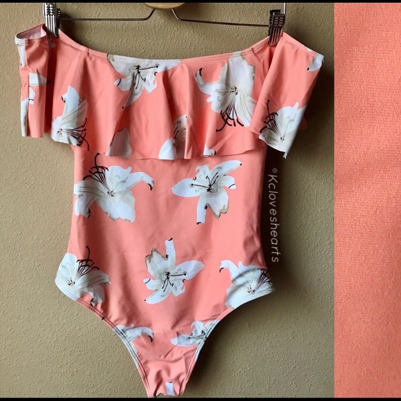 🆕Gorgeous One Piece Swimsuit - Picture 4 of 5